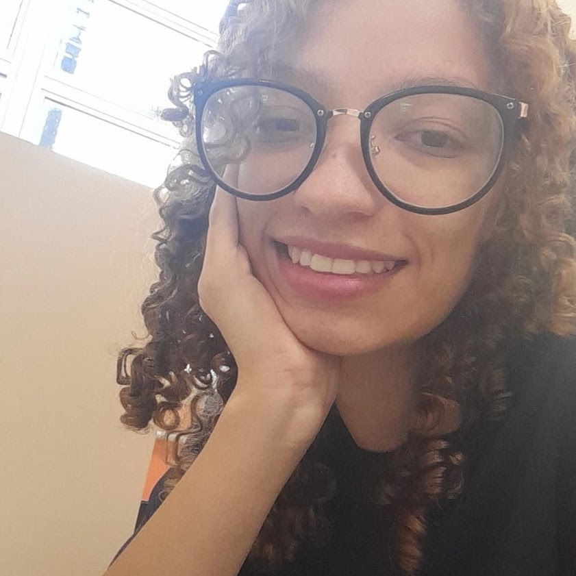 Bruna Lyrio, educador(a) de Física