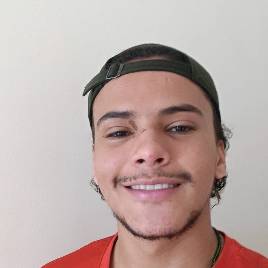 Kayky Alves, educador(a) de Sociologia