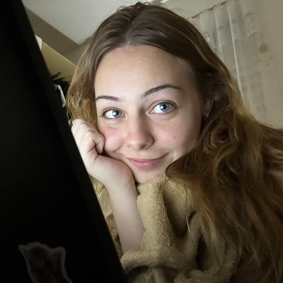 Laura Perez, educador(a) de Geografia
