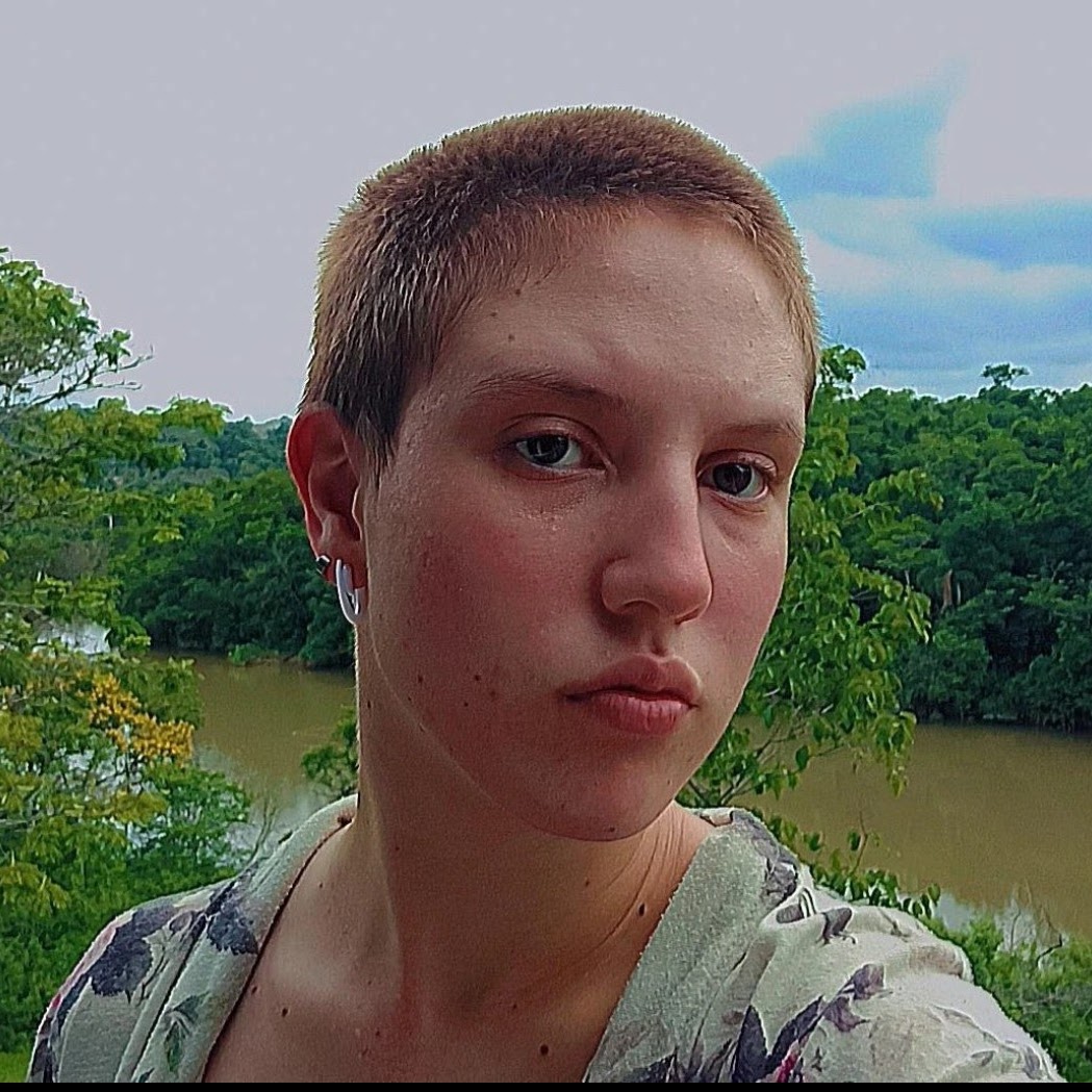 Maria Eduarda, educador(a) de Geografia