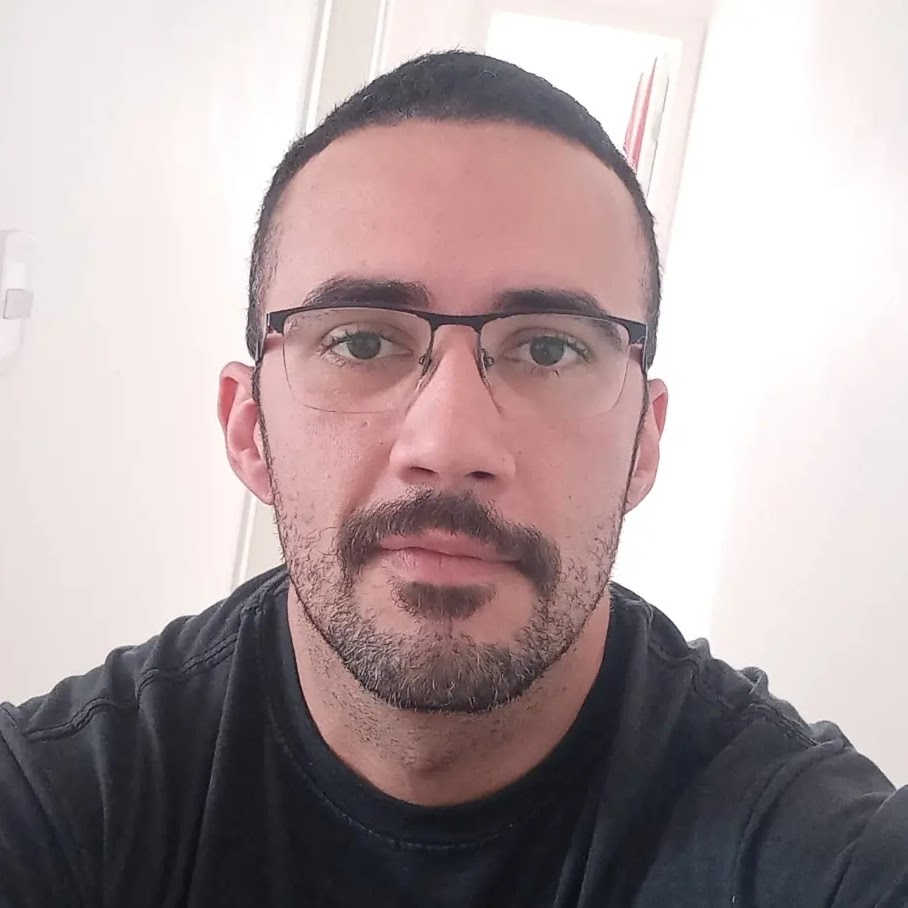 Vinicius Dias, educador(a) de Filosofia